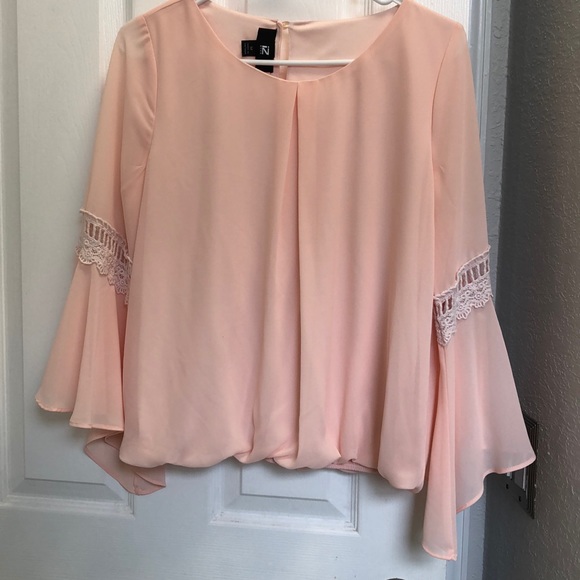 Light pink blouse - Picture 1 of 1